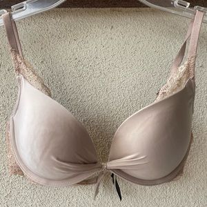 Victorias Secret Nude Lace Push Up Bra